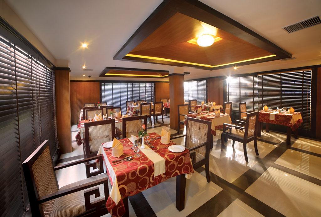 Hotel Zodiac Regency Kollam Buitenkant foto