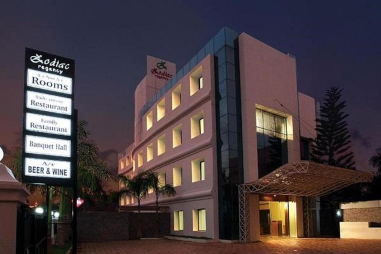 Hotel Zodiac Regency Kollam Buitenkant foto