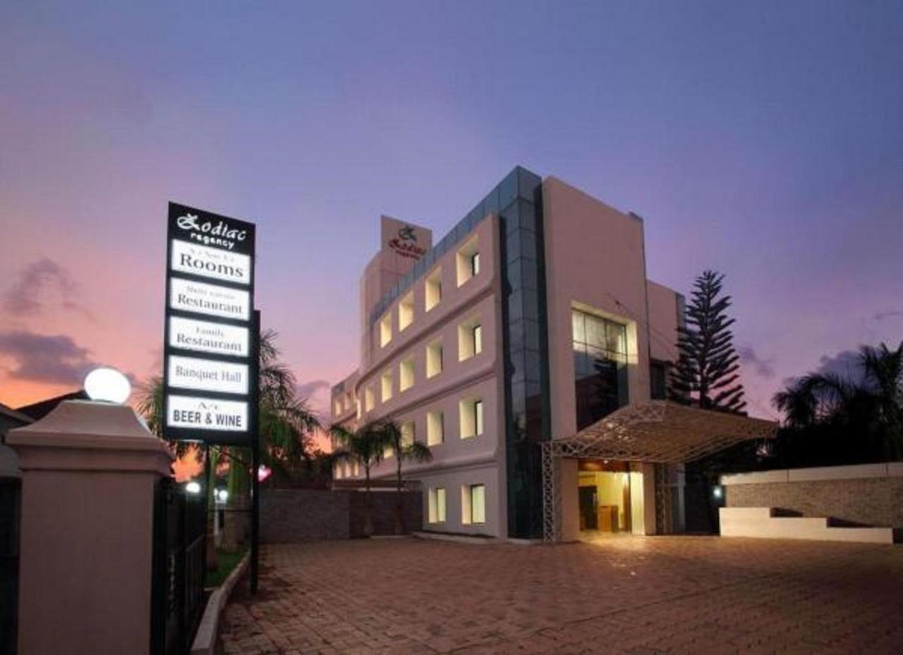 Hotel Zodiac Regency Kollam Buitenkant foto